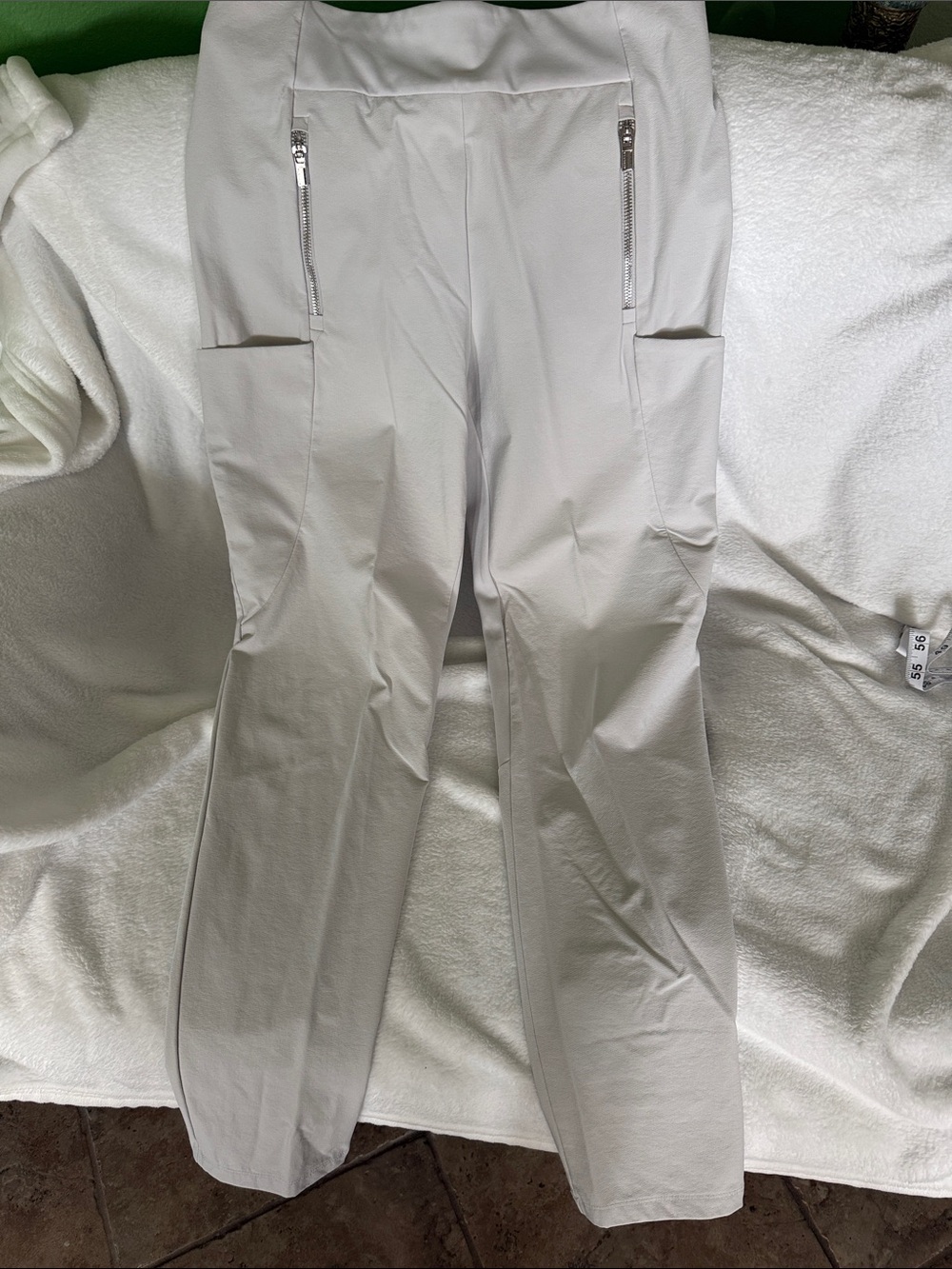 Athleta Light Gray/Off White Performance Joggers with Zip Pockets